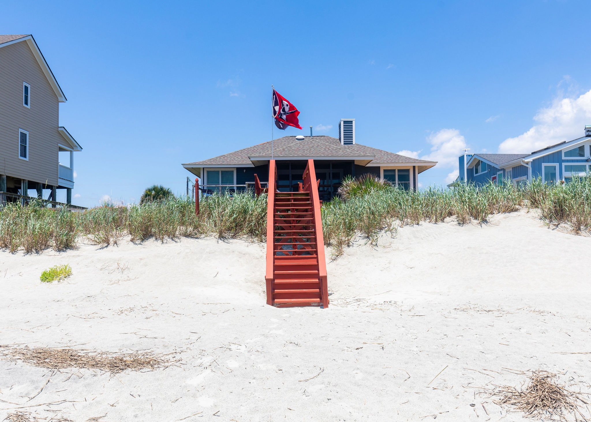 True Folly Beach House with Sandy Beach