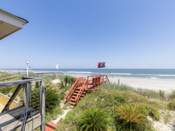 True Folly Beach House with Sandy Beach