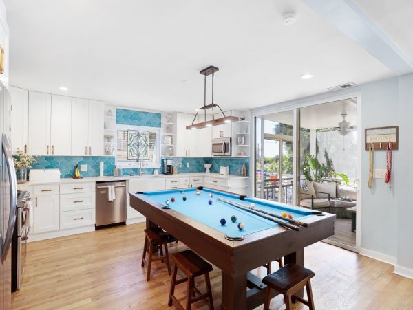 Folly Beach Home 1014552