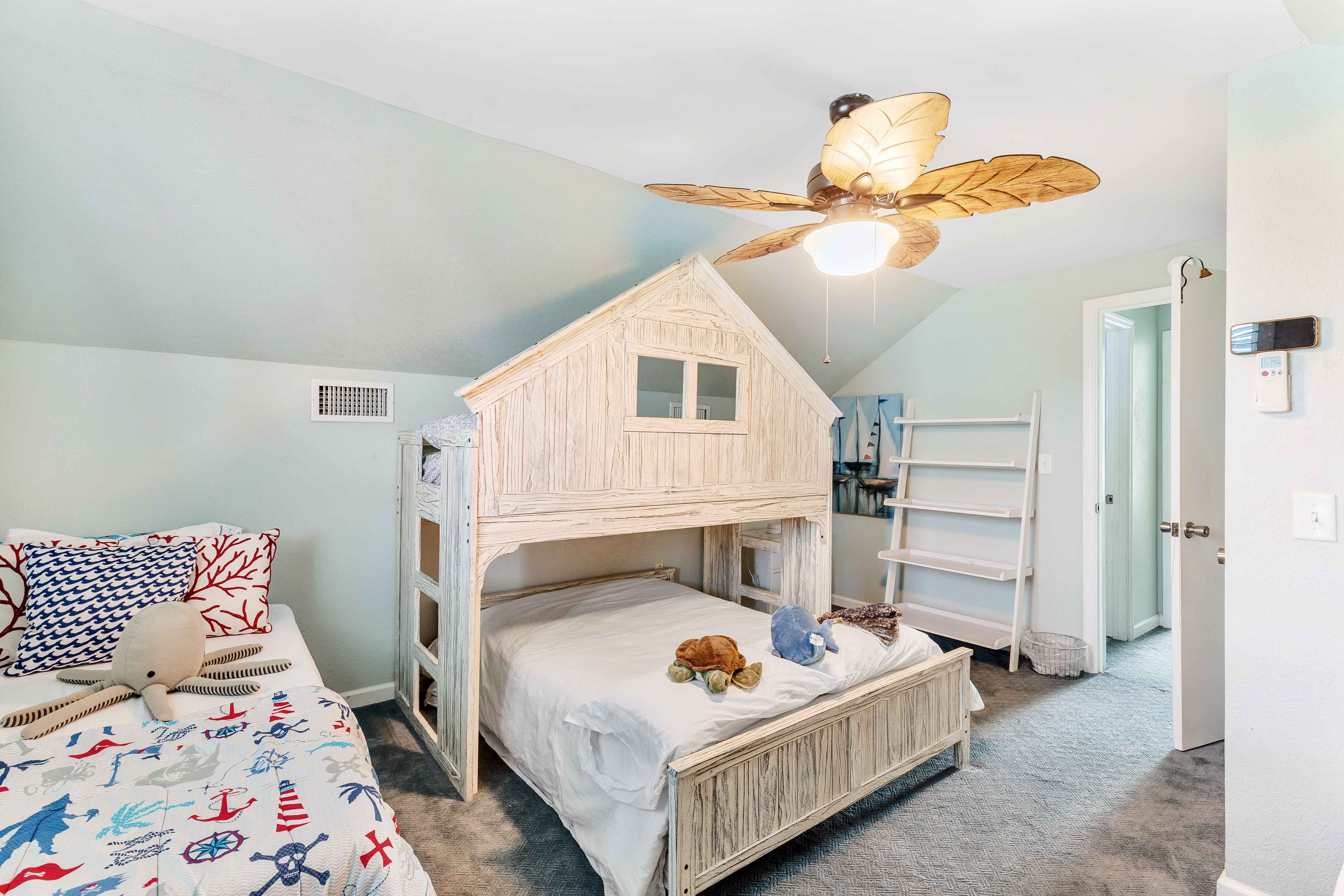 Folly Beach Home 1014552