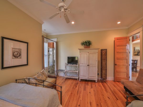 Folly Beach Home 1014553
