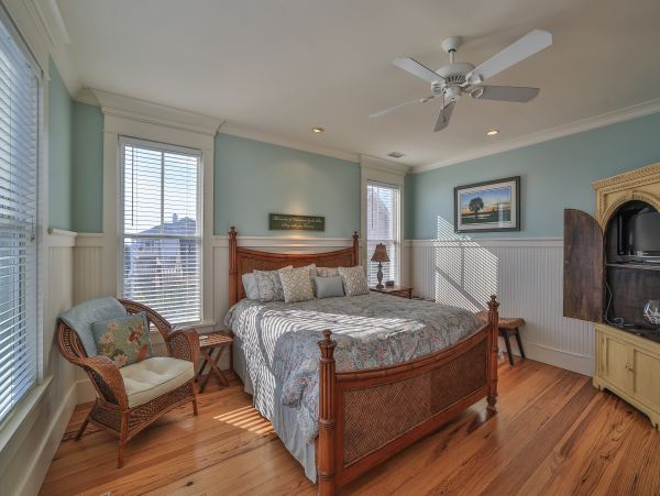 Folly Beach Home 1014553