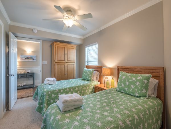 Folly Beach Condo 1014556