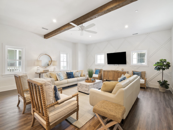 Folly Beach Luxury 7 Bedroom Stroll to Beach Sleeps 16