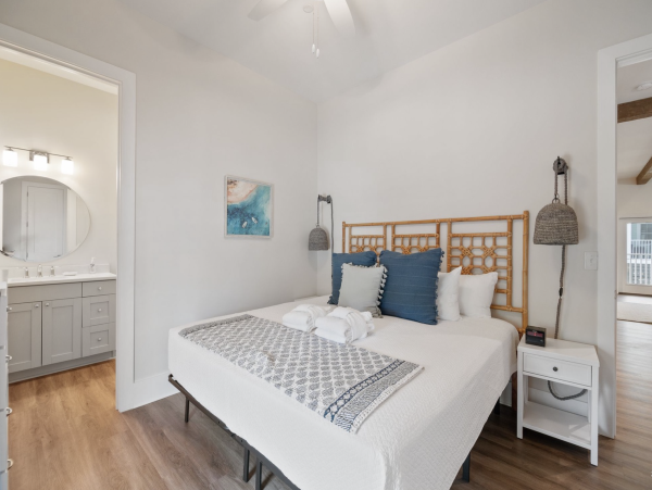 Folly Beach Luxury 7 Bedroom Stroll to Beach Sleeps 16