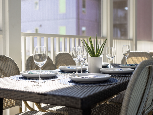 Folly Beach Luxury 7 Bedroom Stroll to Beach Sleeps 16