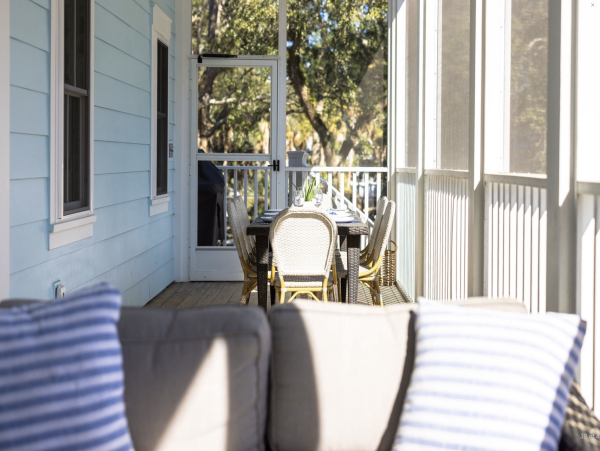 Folly Beach Luxury 7 Bedroom Stroll to Beach Sleeps 16