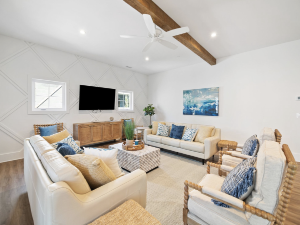 Folly Beach Luxury 7 Bedroom Stroll to Beach Sleeps 16