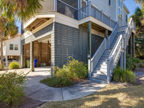 Stunning Vacation Rental in Folly Beach Near the Ocean