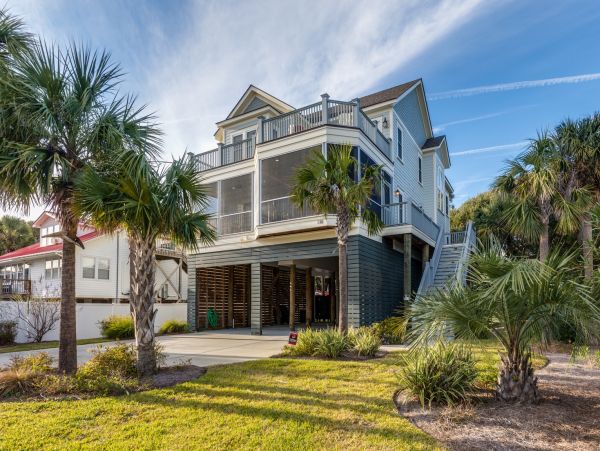 Stunning Vacation Rental in Folly Beach Near the Ocean
