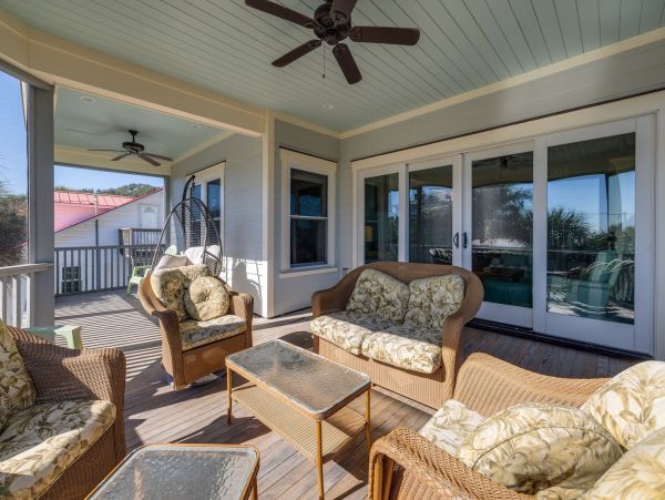 Stunning Vacation Rental in Folly Beach Near the Ocean