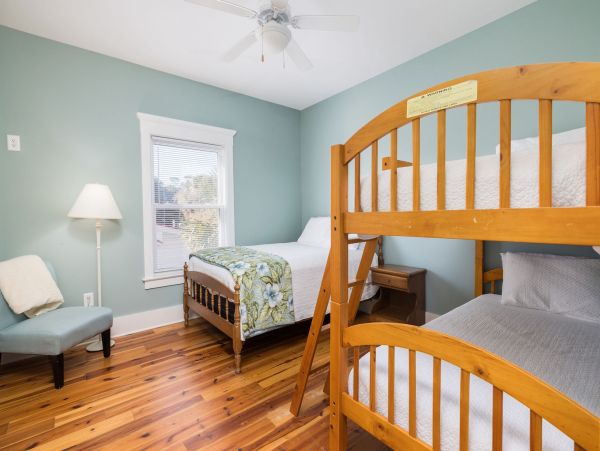 Stunning Vacation Rental in Folly Beach Near the Ocean