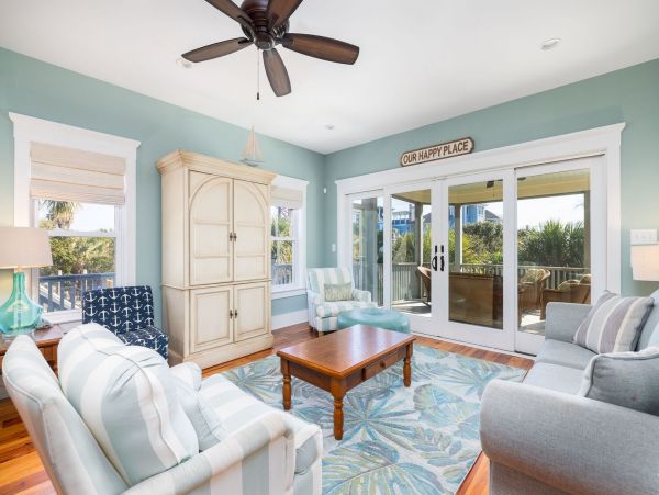 Stunning Vacation Rental in Folly Beach Near the Ocean