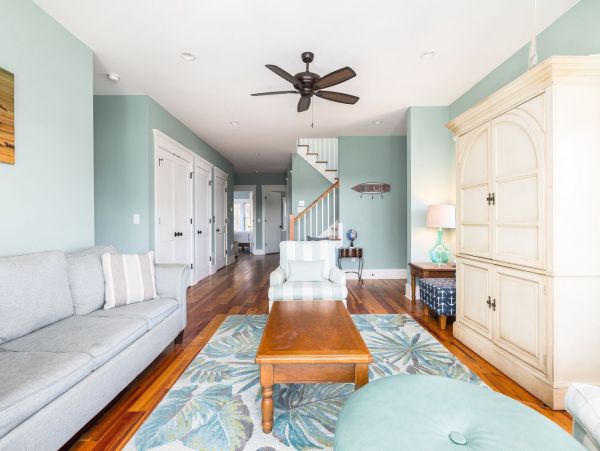 Stunning Vacation Rental in Folly Beach Near the Ocean
