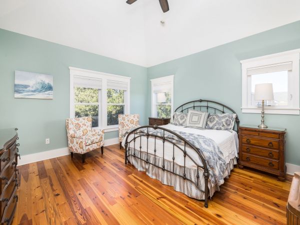 Stunning Vacation Rental in Folly Beach Near the Ocean