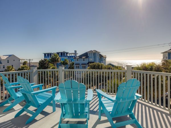 Stunning Vacation Rental in Folly Beach Near the Ocean