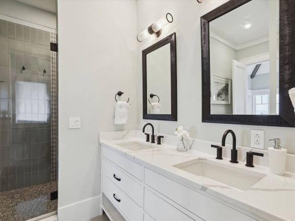 Hilton Head Oceanfront Vacation Rental - Luxury 7-Bedroom Beach House with Pool