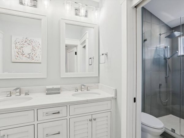 Hilton Head Oceanfront Vacation Rental - Luxury 7-Bedroom Beach House with Pool