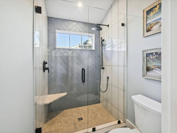 Hilton Head Oceanfront Vacation Rental - Luxury 7-Bedroom Beach House with Pool
