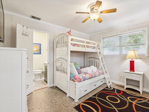 Stunning Beach Cottage with Private Pool Near Coligny Plaza
