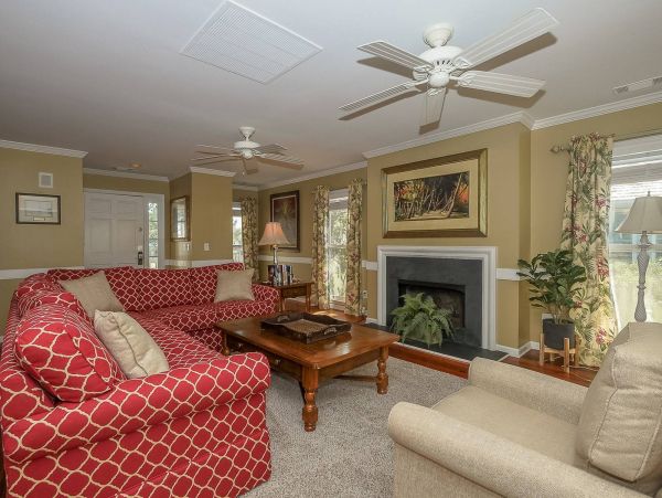Lovely 3 Bedroom Vacation Rental with Great Views