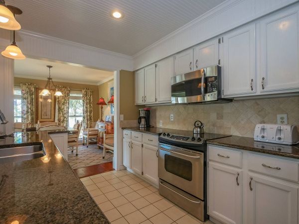 Lovely 3 Bedroom Vacation Rental with Great Views