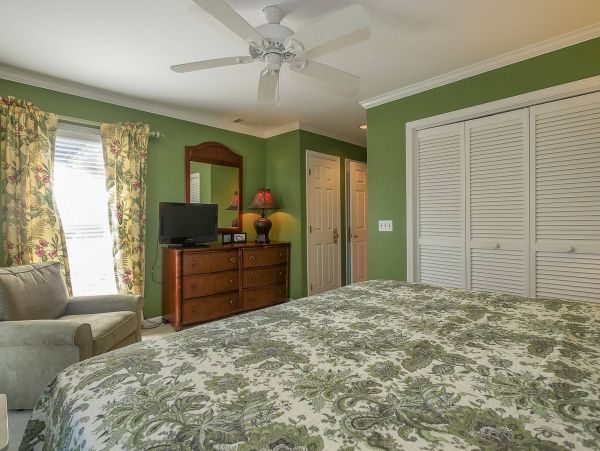 Lovely 3 Bedroom Vacation Rental with Great Views