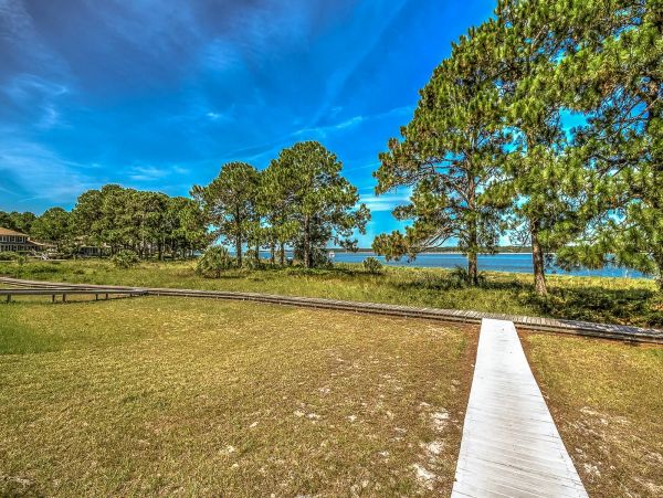 Lovely 3 Bedroom Vacation Rental with Great Views