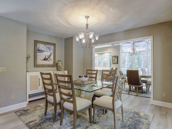 Modern Dog-Friendly Escape in Hilton Head