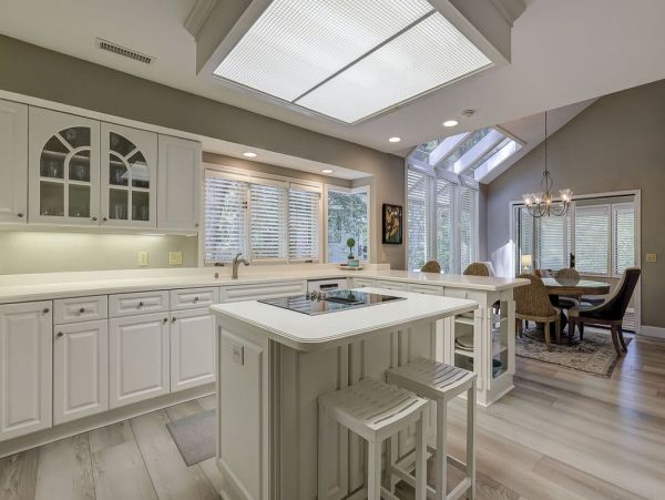 Modern Dog-Friendly Escape in Hilton Head