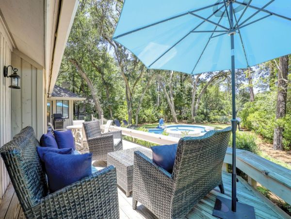 Modern Dog-Friendly Escape in Hilton Head