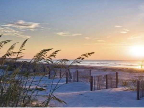Hilton Head Four bedrooms Vacation Pool Home Path to Beach!