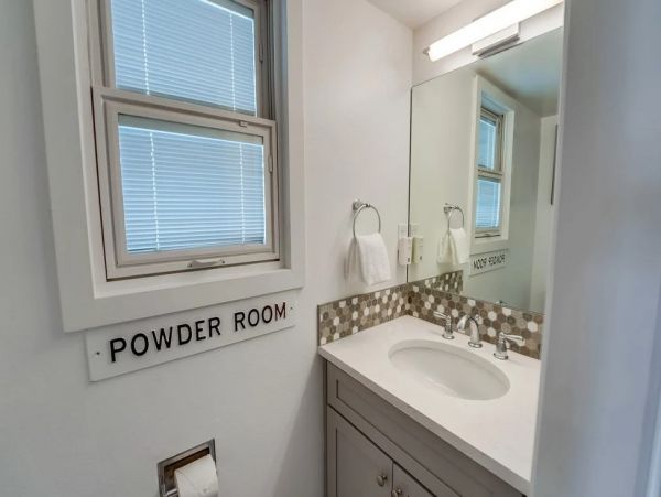 Six Bedroom Compound in Mission Beach