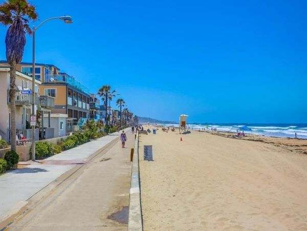 Six Bedroom Compound in Mission Beach