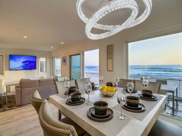 Six Bedroom Compound in Mission Beach