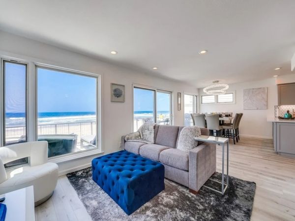 Six Bedroom Compound in Mission Beach