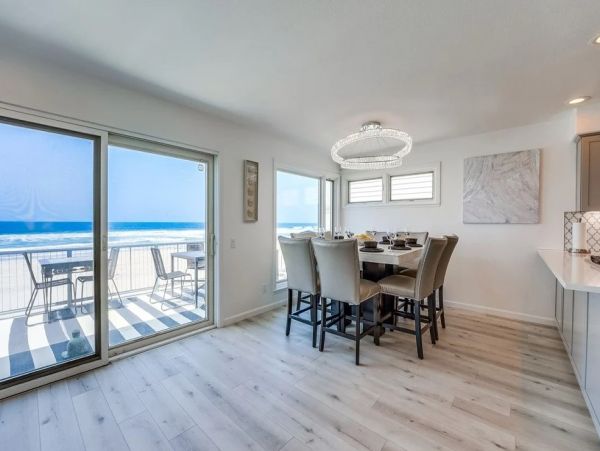 Six Bedroom Compound in Mission Beach