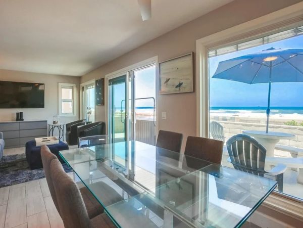 Six Bedroom Compound in Mission Beach
