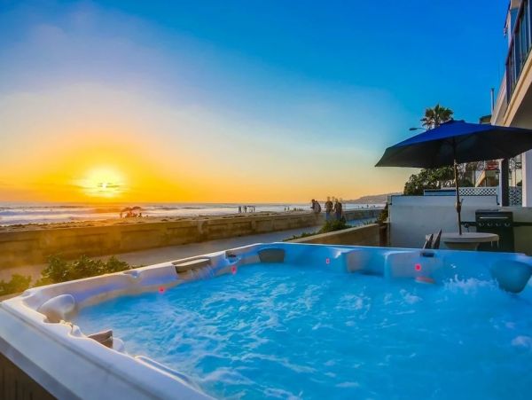 Six Bedroom Compound in Mission Beach