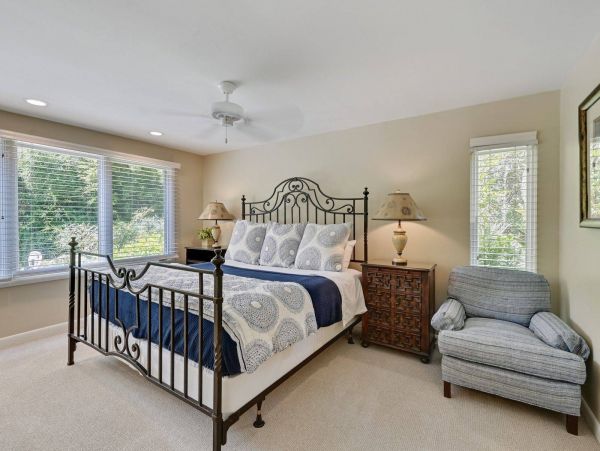 Walk to Beach Vacation Home Four Bedroom