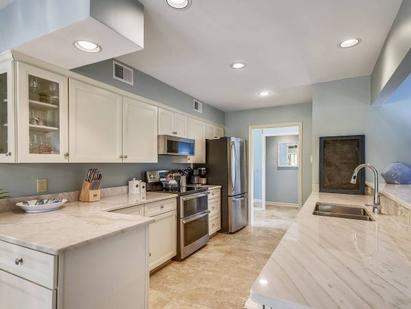 3 Bedrooms/ 3.5 Bathrooms Short walk to the beach rental home in Palmetto Dunes
