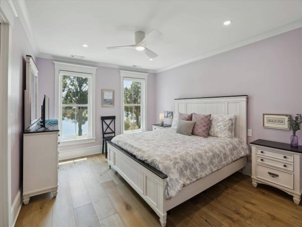 Hilton Head Luxury Vacation Home Short Walk to Beach Sleeps 6