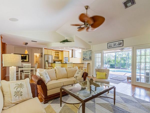 Canalfront Three Bedroom Vacation Home with Private Pool