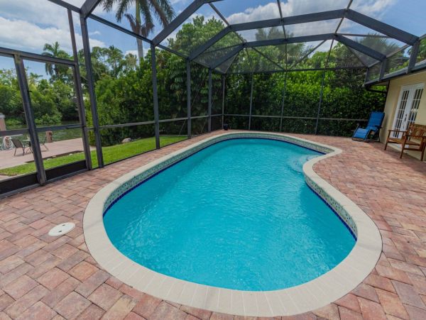Canalfront Three Bedroom Vacation Home with Private Pool