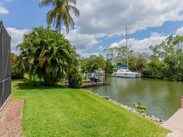 Canalfront Three Bedroom Vacation Home with Private Pool