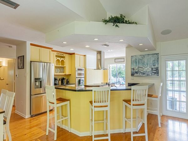 Canalfront Three Bedroom Vacation Home with Private Pool