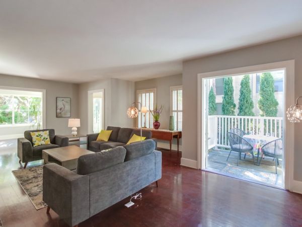 La Jolla 6 Bedroom Home Short Walk to Beach