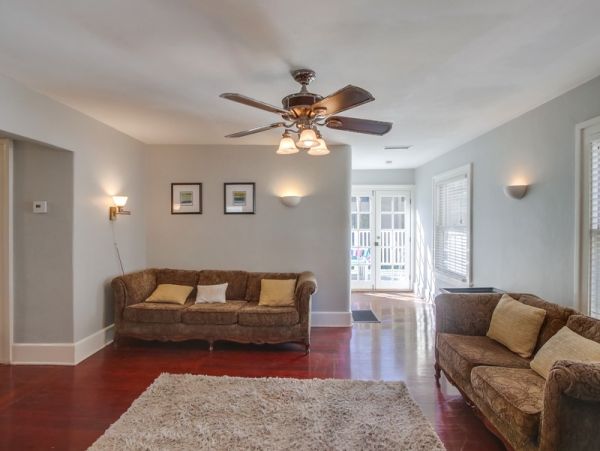 La Jolla 6 Bedroom Home Short Walk to Beach