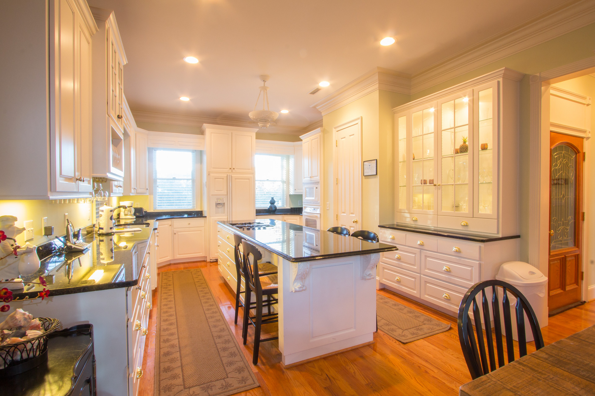 Four Bedroom Home in Isle of Palms with Pool