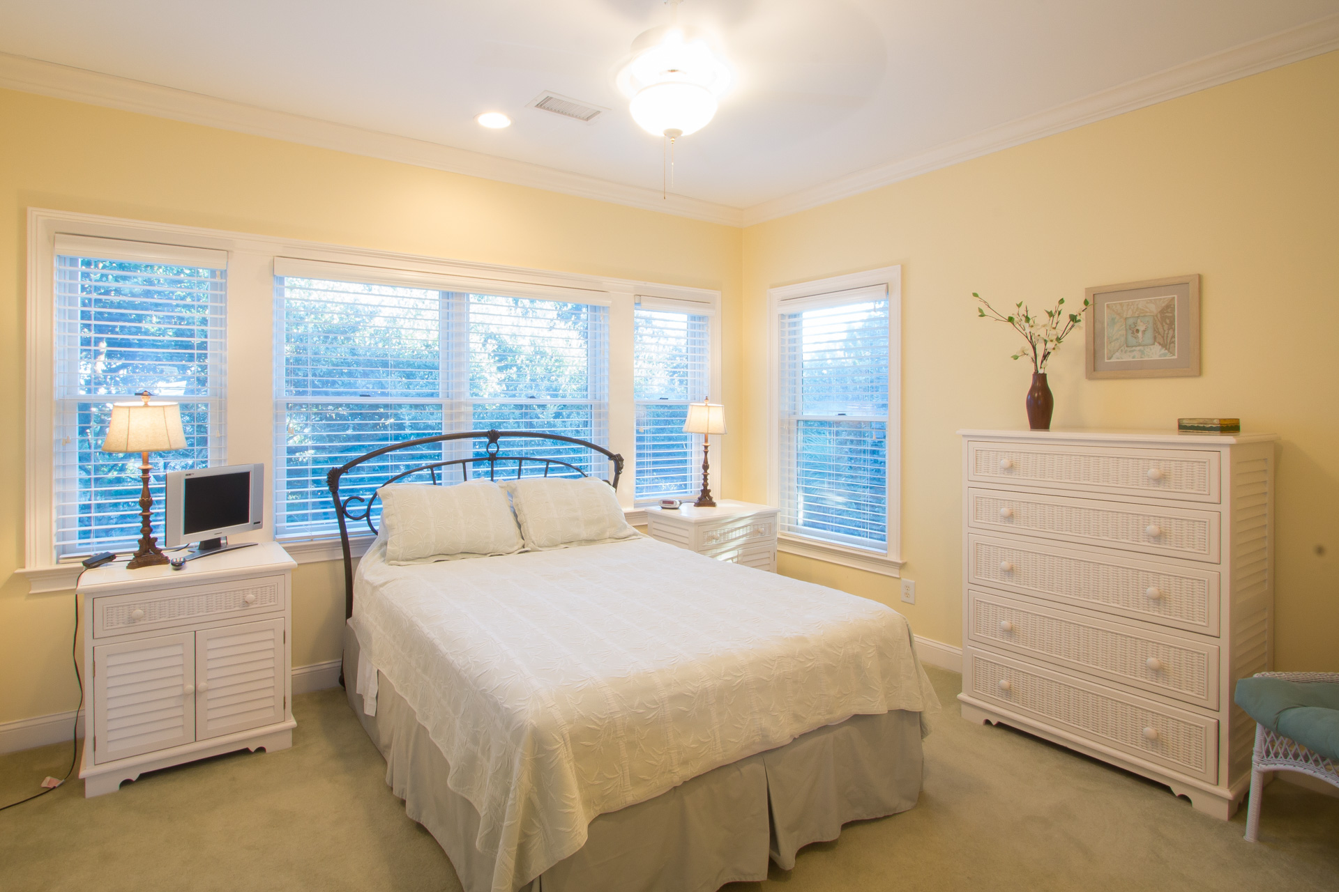 Four Bedroom Home in Isle of Palms with Pool